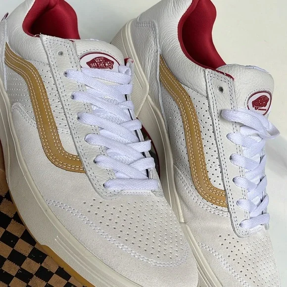 Vans WMNS Zahba Vintage Sport White Multi
VN0007QQJ5K
Sneakers - Picture 10 of 16